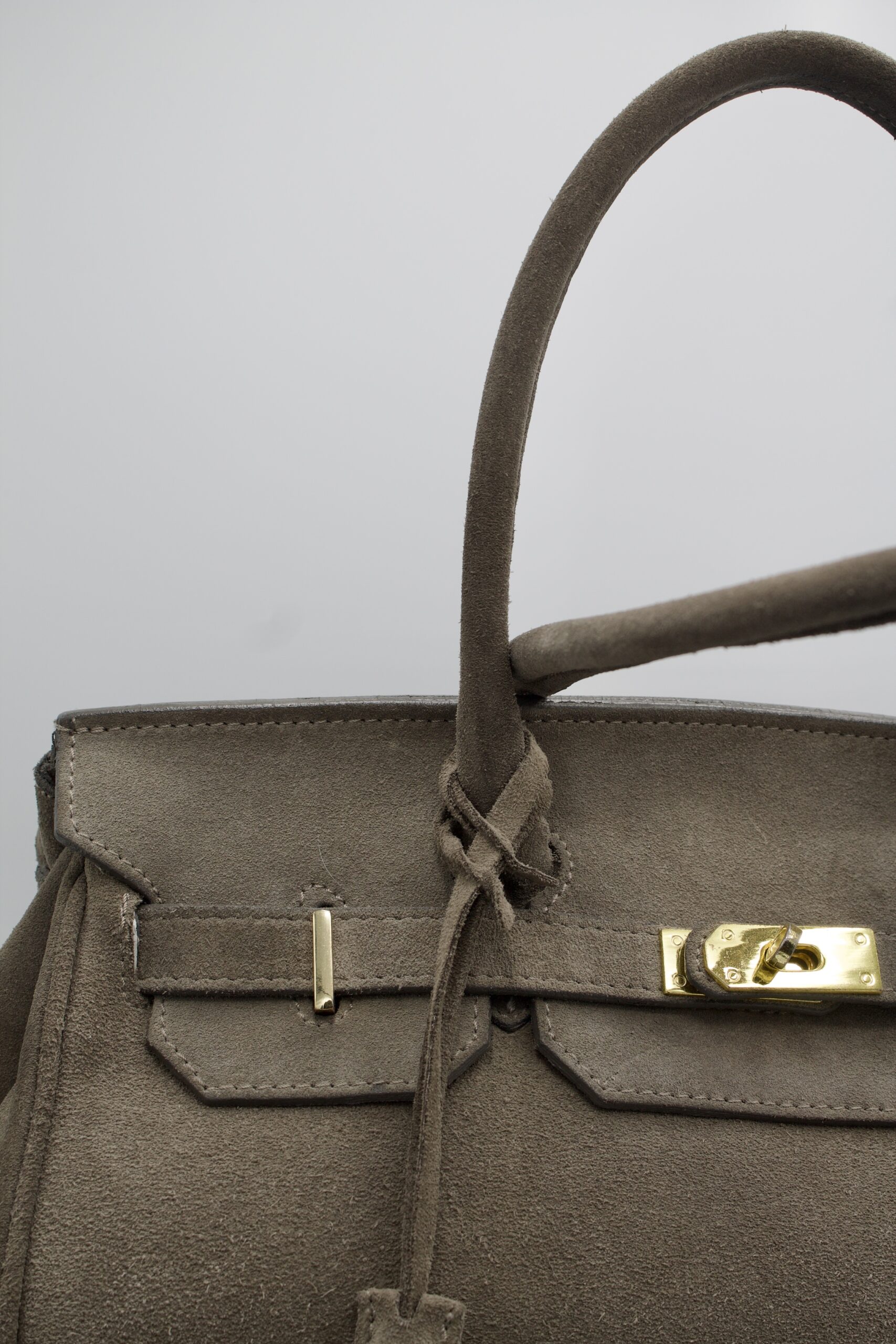 Borsa grande in vera pelle scamosciata grigia - modello simil Birkin - immagine 4