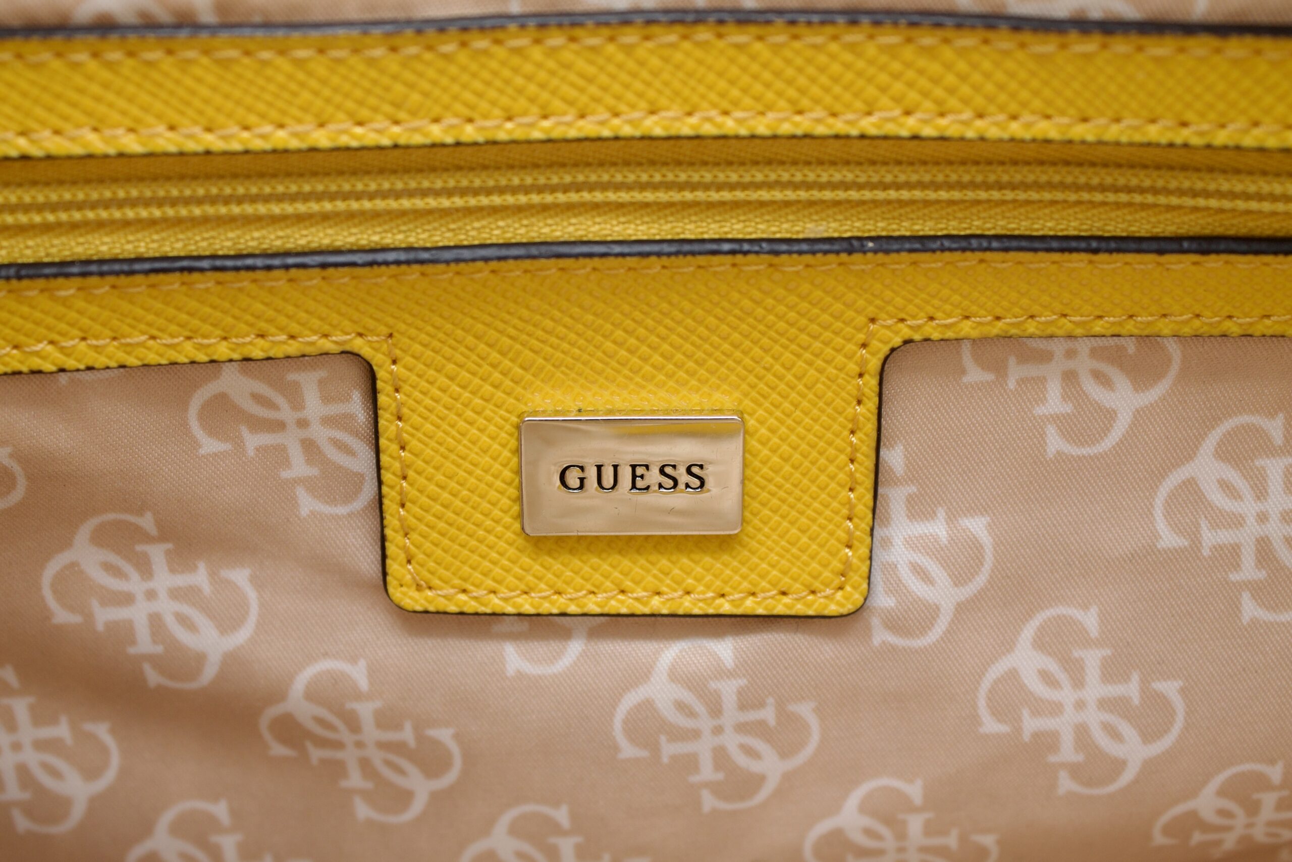 Borsa Guess gialla - immagine 13