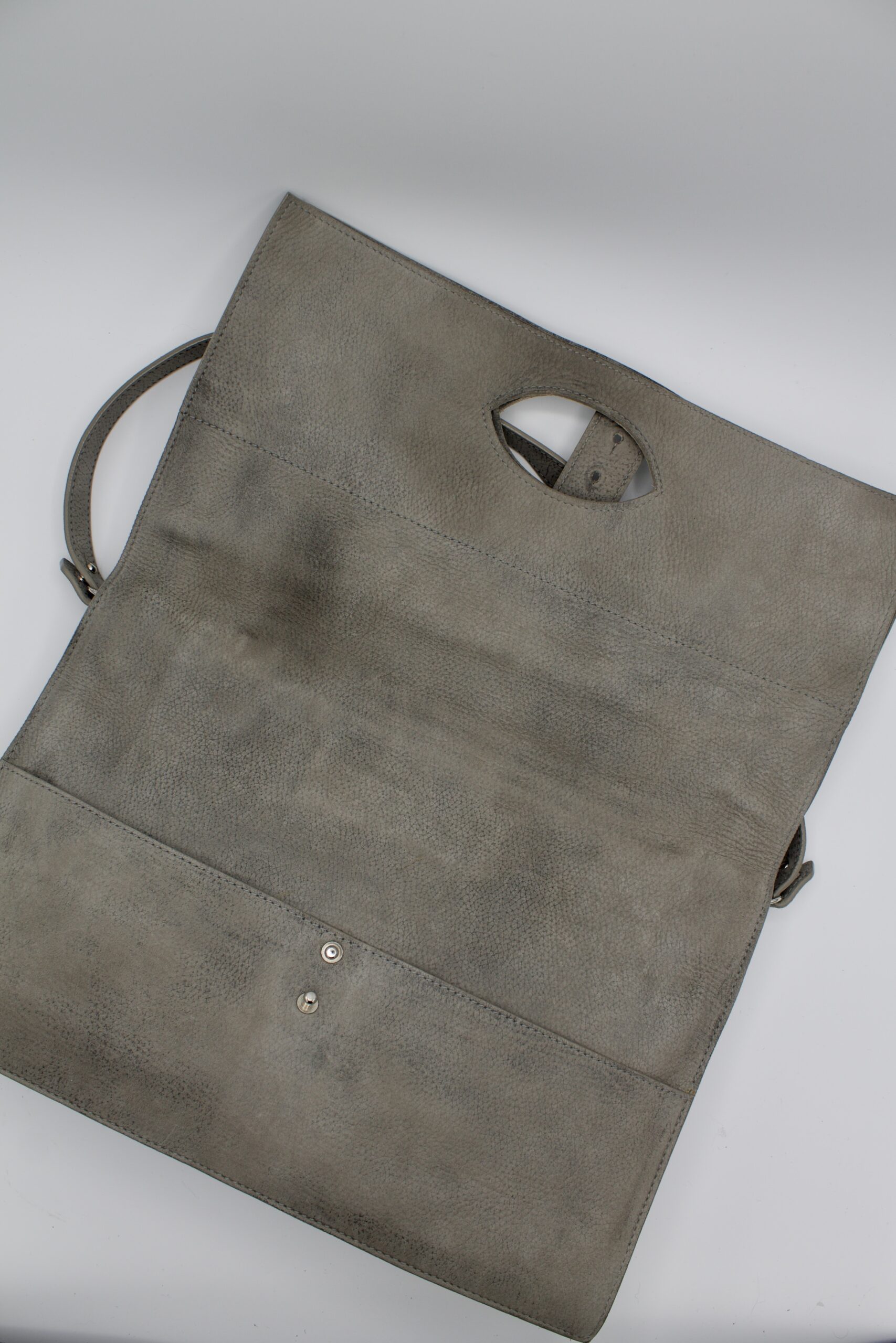 Borsa Old England grigia e marrone - taglio particolare - immagine 5
