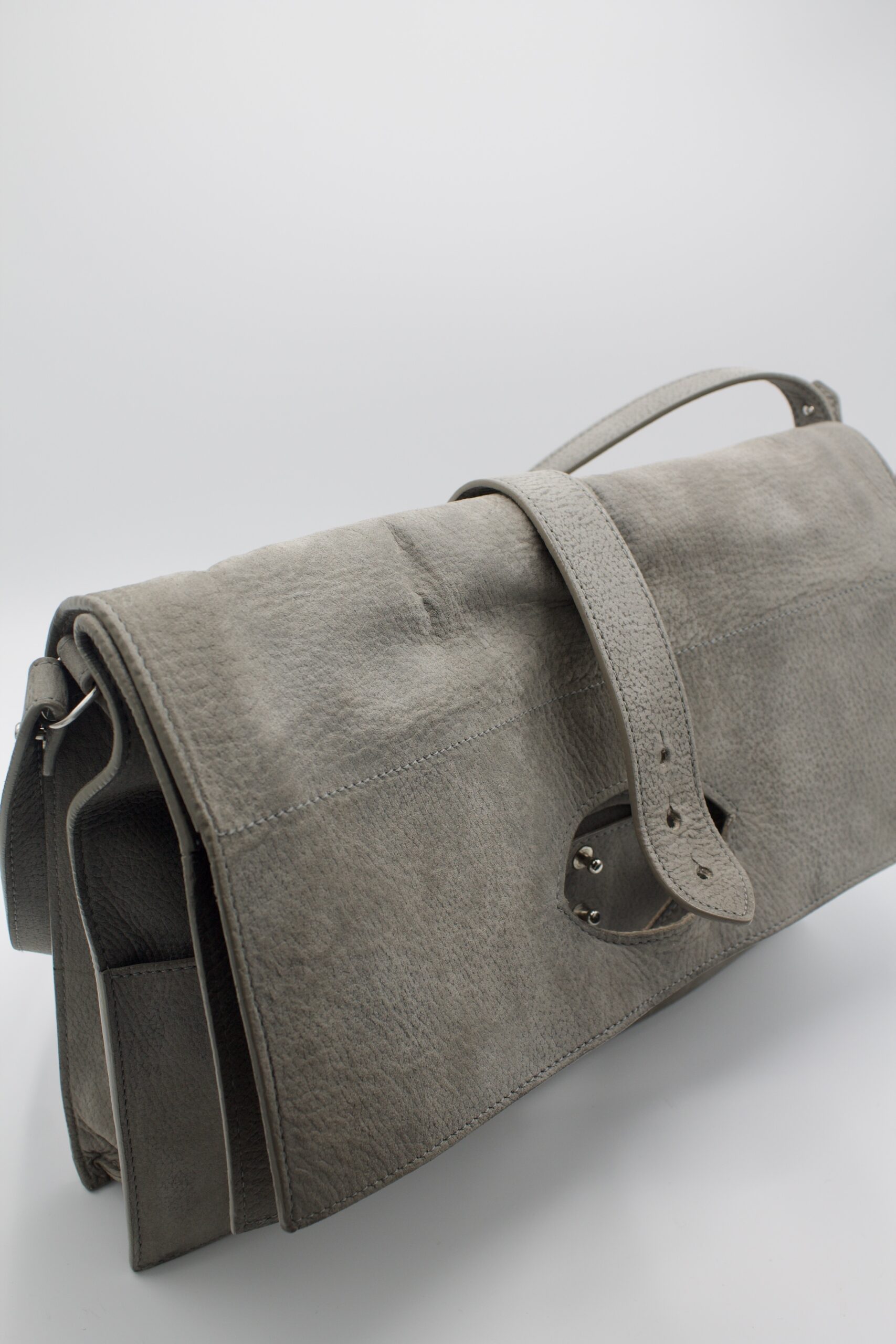 Borsa Old England grigia e marrone - taglio particolare - immagine 10